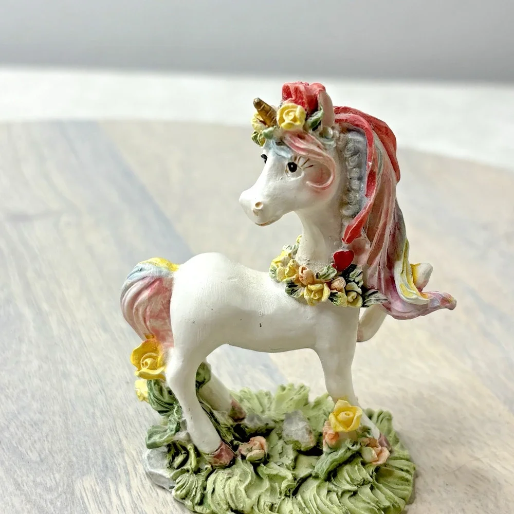 VTG UNICORN RAINBOW MYTHICAL SCULPTURE MINIATURE RESIN FIGURINE - Picture 6 of 8